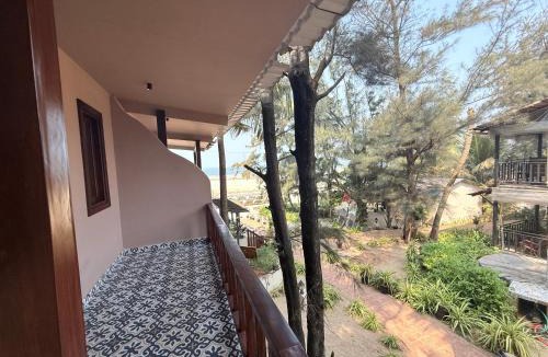 Mandrem Hotel | The Riverside