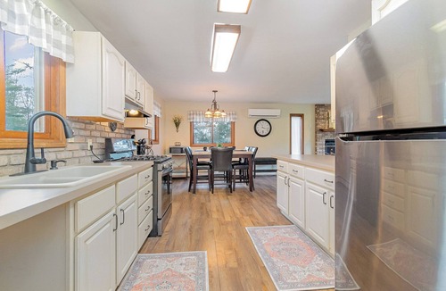 Gladwin House | The Riverside on Lakeshore Drive