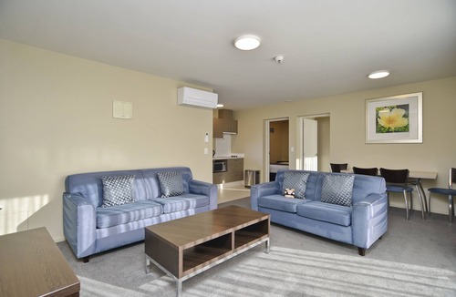 Rangiora Hotel | The Riverstone