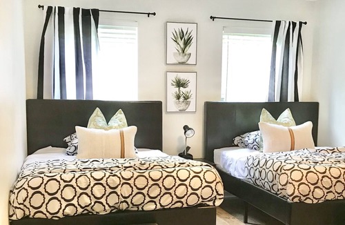 Augusta House | The Riverwalk - Walk to Downtown Augusta/Excellent Augusta National Rental