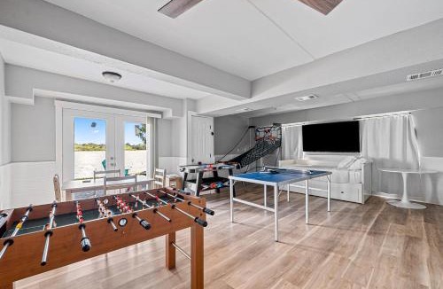 Temple Crest House | The Roller Coaster River Retreat