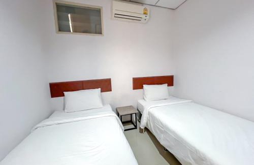 Nikhom Phatthana Hotel | The Room Relax