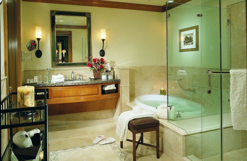 Pleasanton Hotel | The Rose Hotel