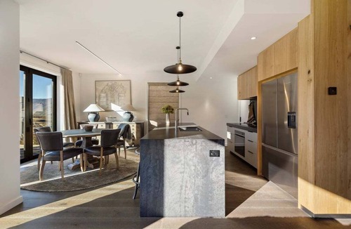 Cardrona Villa | The Rose – Luxury Escape with Fireplace & Mountain Views