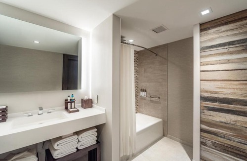 Assembly Square Hotel | The Row Hotel at Assembly Row, Autograph Collection