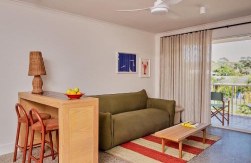 Rainbow Beach Hotel | The Roy