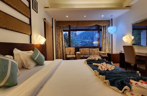 Solan Hotel | The Royal Ark