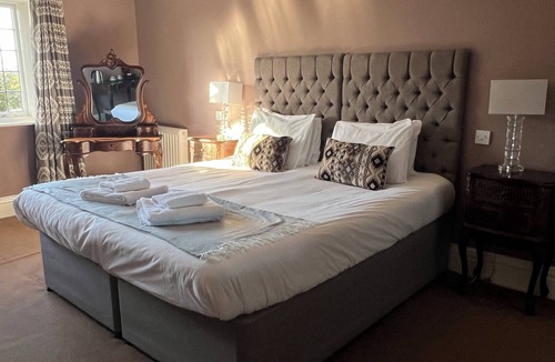 Kelsall Hotel | The Royal Oak Hotel and Restaurant