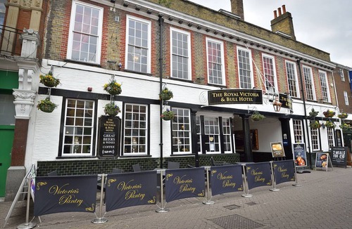 Dartford Hotel | The Royal Victoria & Bull Hotel