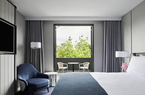 Melbourne Hotel | The Royce