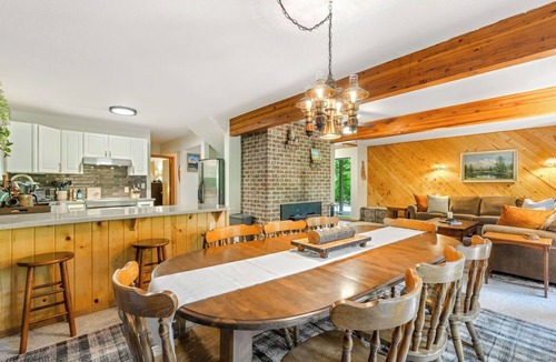 Rhododendron House | The Rustic Chandelier