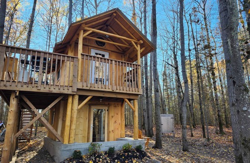 Corbeil Cabin | The Rustic Treehouse Hideaway-cozy treehouse retreat in Northern Ontario