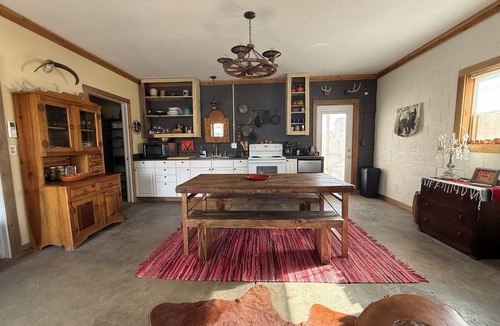 Fort Davis House | The Rusty Buffalo in charming Fort Davis