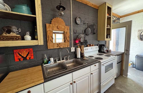 Fort Davis House | The Rusty Buffalo in charming Fort Davis