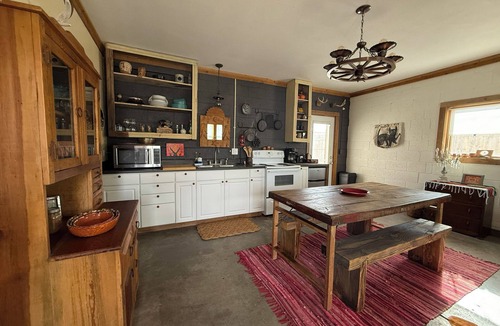 Fort Davis House | The Rusty Buffalo in charming Fort Davis