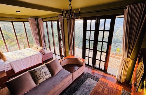 Lindula Bed & Breakfast | The Rusty Villa