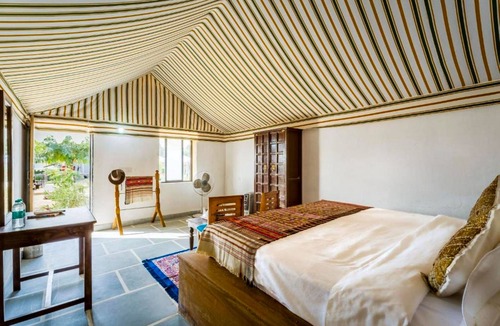 Kanoi Hotel | The Saffron Desert Camp