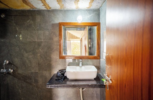 Kanoi Hotel | The Saffron Desert Camp