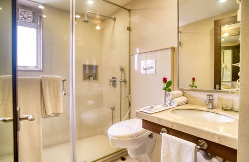 Kolkata Hotel | The Samilton