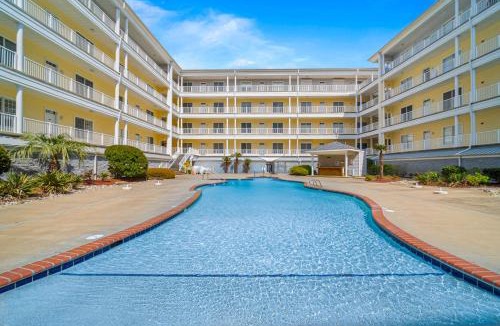 Sandbridge Apartment | The Sandbridge Dunes - Ocean Watch 210
