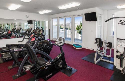 Sandbridge Apartment | The Sandbridge Dunes - Ocean Watch 210
