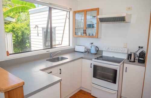 Coopers Beach House | The Sands - Beach house with private access to Coopers Beach
