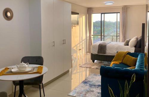 Umhlanga Apartment | The Sapphire Light - Studio Apartment