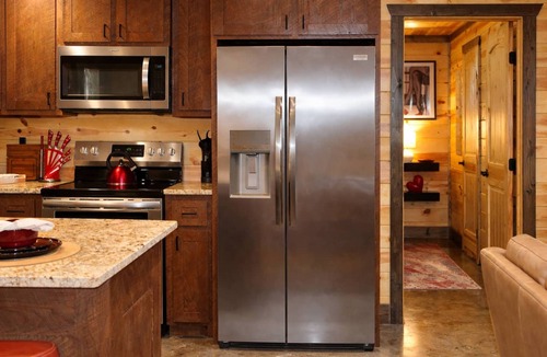 Pickens Cabin | The Scarlet Pines