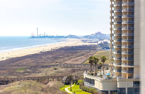 Galveston Condo | The Sea Spot at The Galvestonian-Private Balcony-Beachfront-Heated Pool!