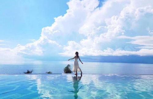 Suoi Nuoc Beach Hotel | The Seafront Condotel - Apec Mandala