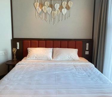 Suoi Nuoc Beach Hotel | The Seafront Condotel - Apec Mandala