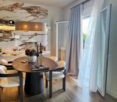 Palaio Faliro Apartment | The Seafront Niche