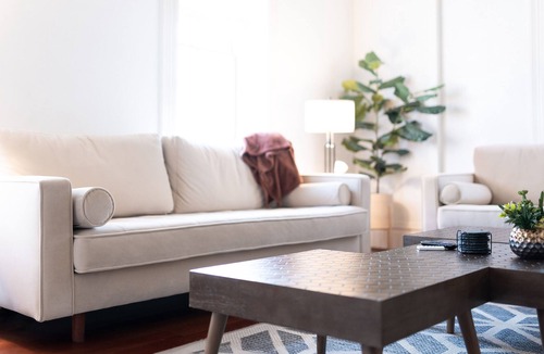 St. Charles House | The Second Street Retreat