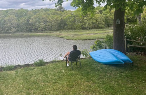 Wareham Center Cottage | The Secret Hide-Out Waterfront Cottage w/Kayaks and Fire Pit