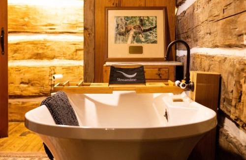 Tallahassee House | The Senator Cabin