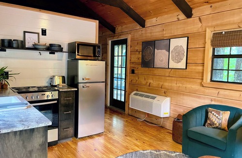 Lake Lure Cabin | The Shaded Crest (Adults Only 21+)
