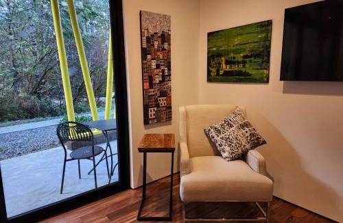 Madeira Park House | The Shed at Moon Dance