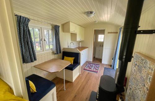 Wallingford House | The Shepherds Hut
