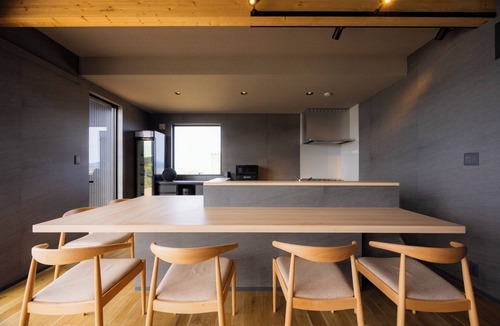Ishikari House | the SHIHACHI