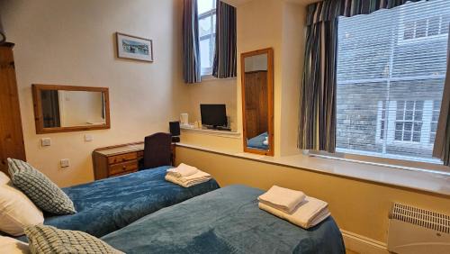Looe Hotel | The Ship Inn Looe