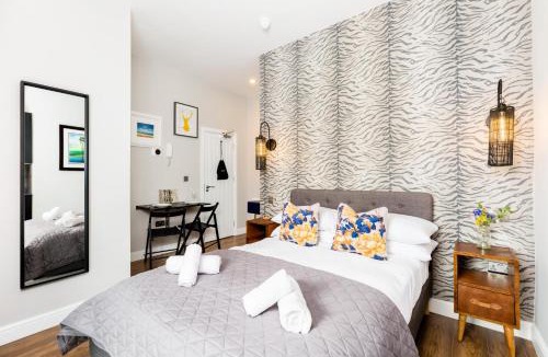 Warrington Apartment | The Shirt Factory Apartments