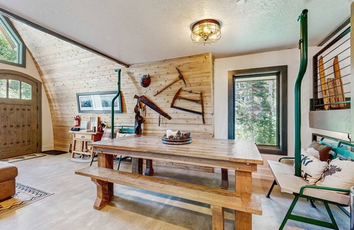 Salt Lake Mountain Resorts Cabin | The Silverstrike mountain cabin with hot tub, in Brighton
