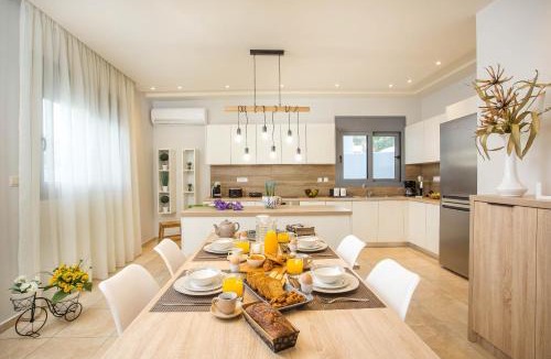 Kalithies Villa | The Sisters Villa