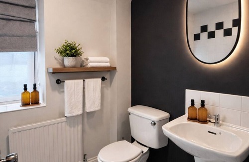 Beenham Bed & Breakfast | The Six Bells