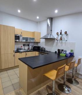Reading City Centre Apartment | The Skyline