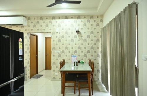 Gandhinagar Apartment | The Skyline Suite