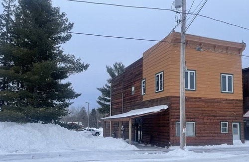 Ewen House | The Sled Stop On Cedar
