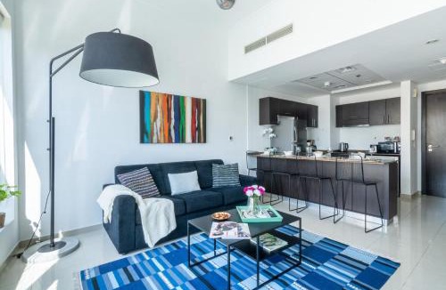 Jumeirah Beach Residence Apartment | The Smart Concierge - Bay Central