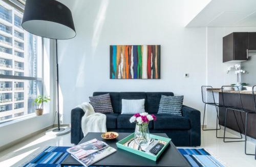 Jumeirah Beach Residence Apartment | The Smart Concierge - Bay Central