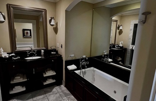 Dahlonega Hotel | The Smith House